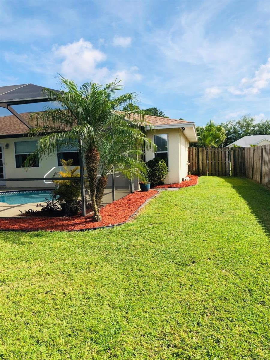 991 SE Brookedge Avenue, Port St. Lucie, FL 34983 photo 6