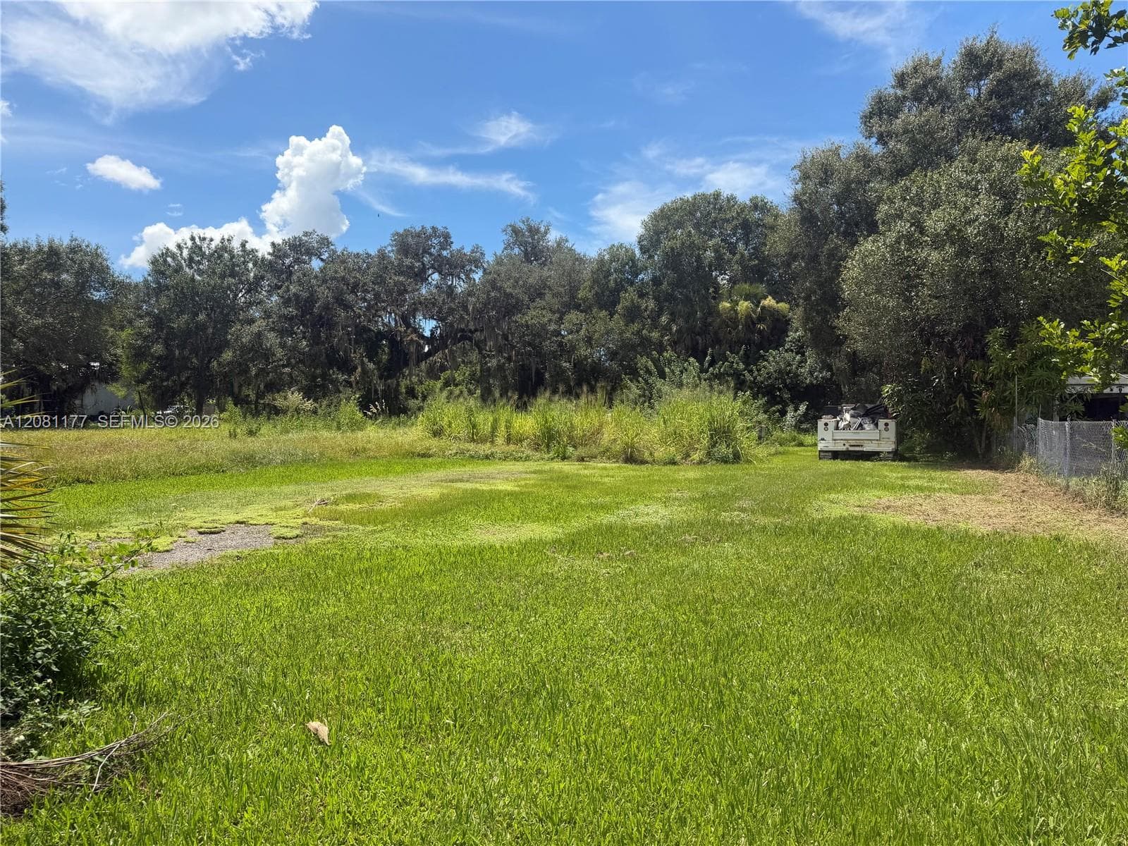 869 Avalon Ave, La Belle, FL 33935
