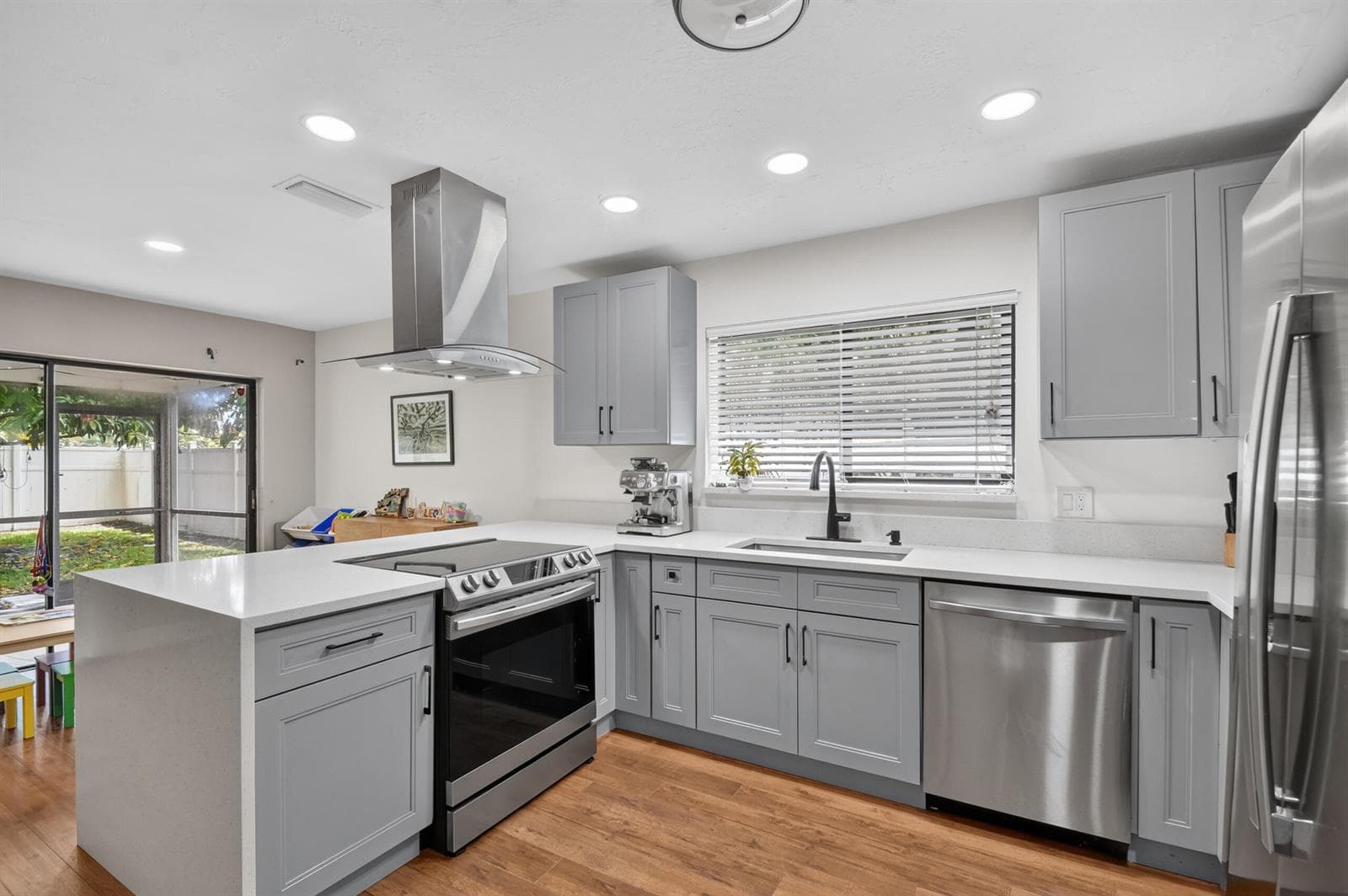 2606 SW 23rd Cranbrook Drive, Boynton Beach, FL 33436 photo 8