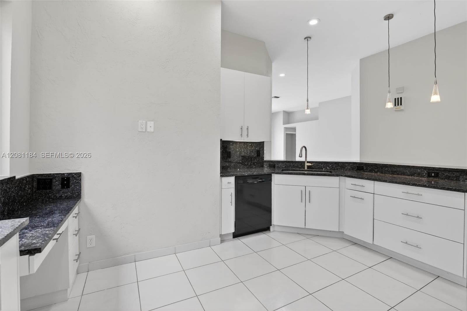 13171 NW 19th St, Pembroke Pines, FL 33028 photo 9