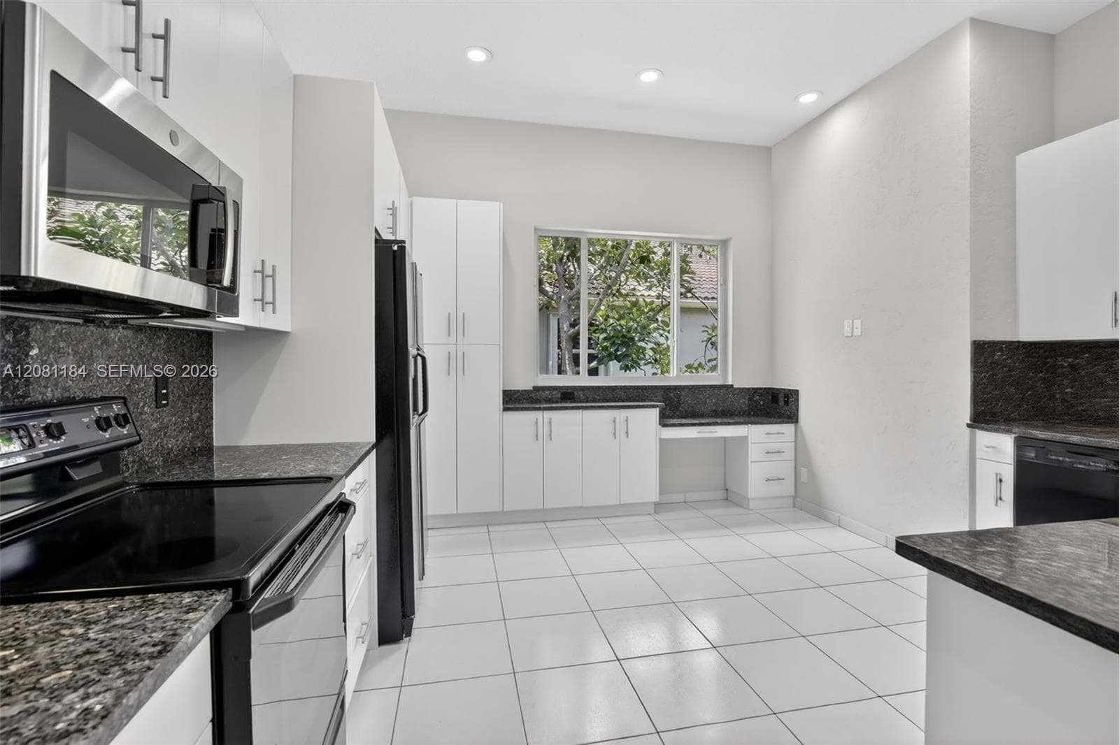 13171 NW 19th St, Pembroke Pines, FL 33028 photo 8