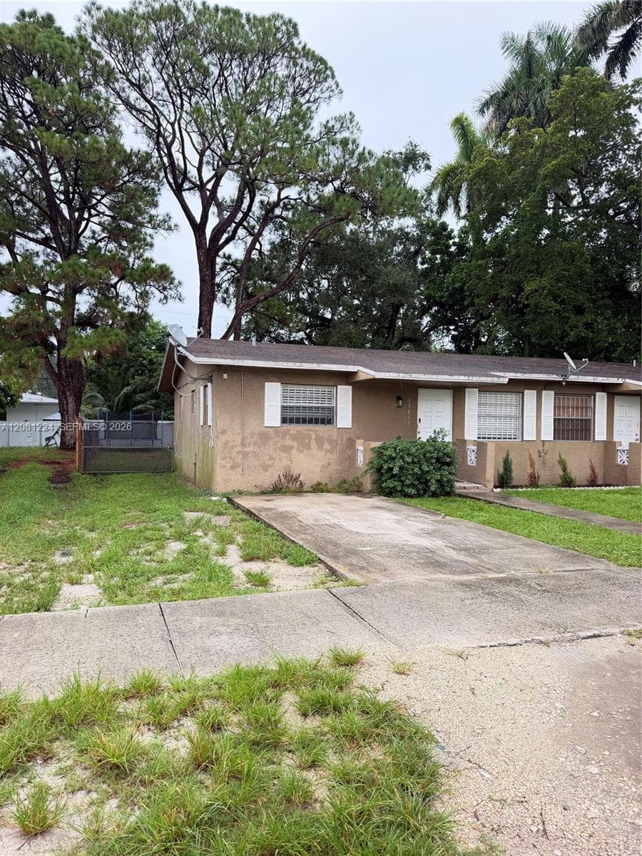 15813 NW 38th Ct # 15813, Miami Gardens, FL 33054