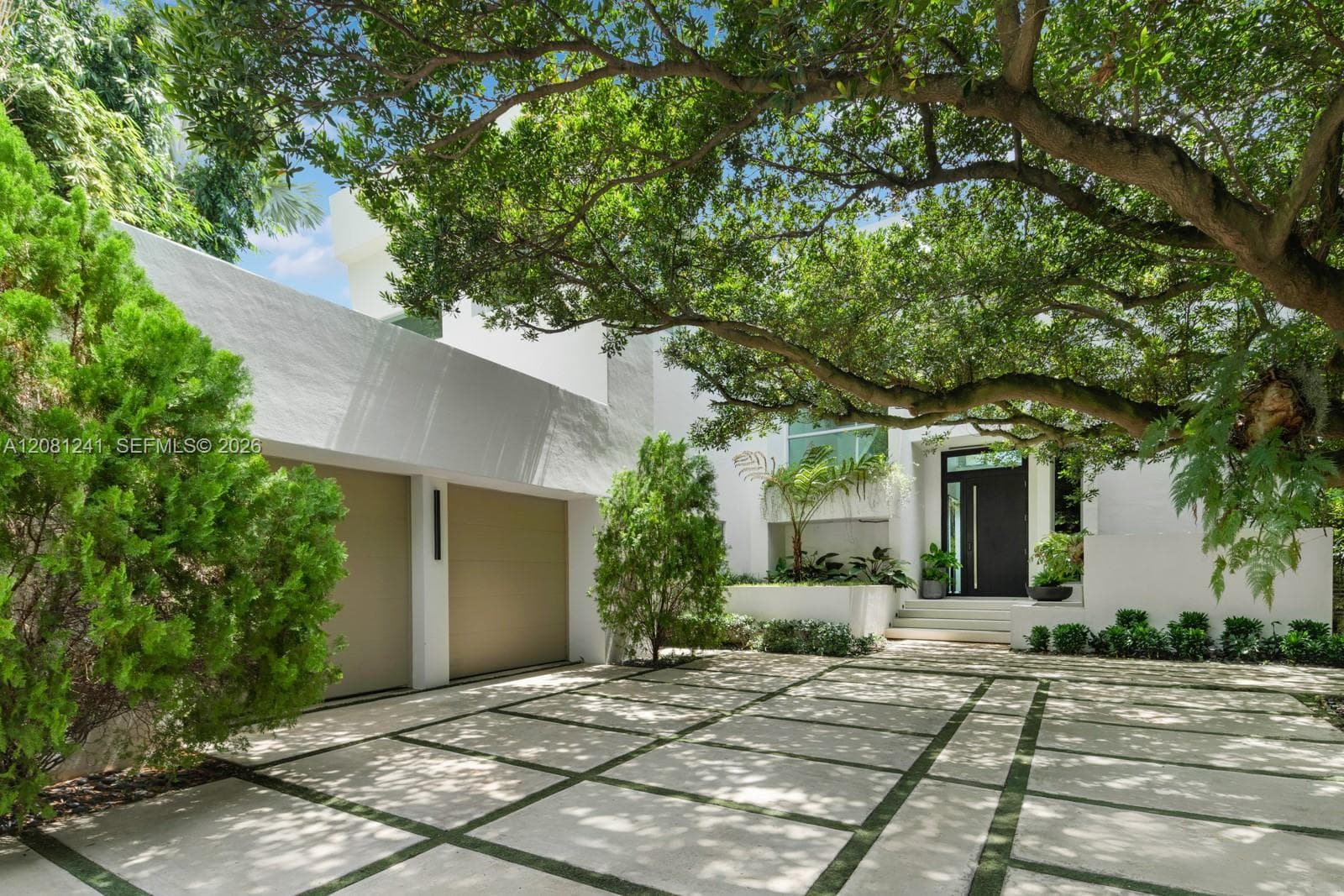 9407 E Broadview Dr, Bay Harbor Islands, FL 33154 photo 2