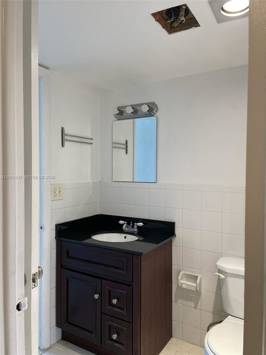 2175 NE 170th St # 310, North Miami Beach, FL 33162 photo 9