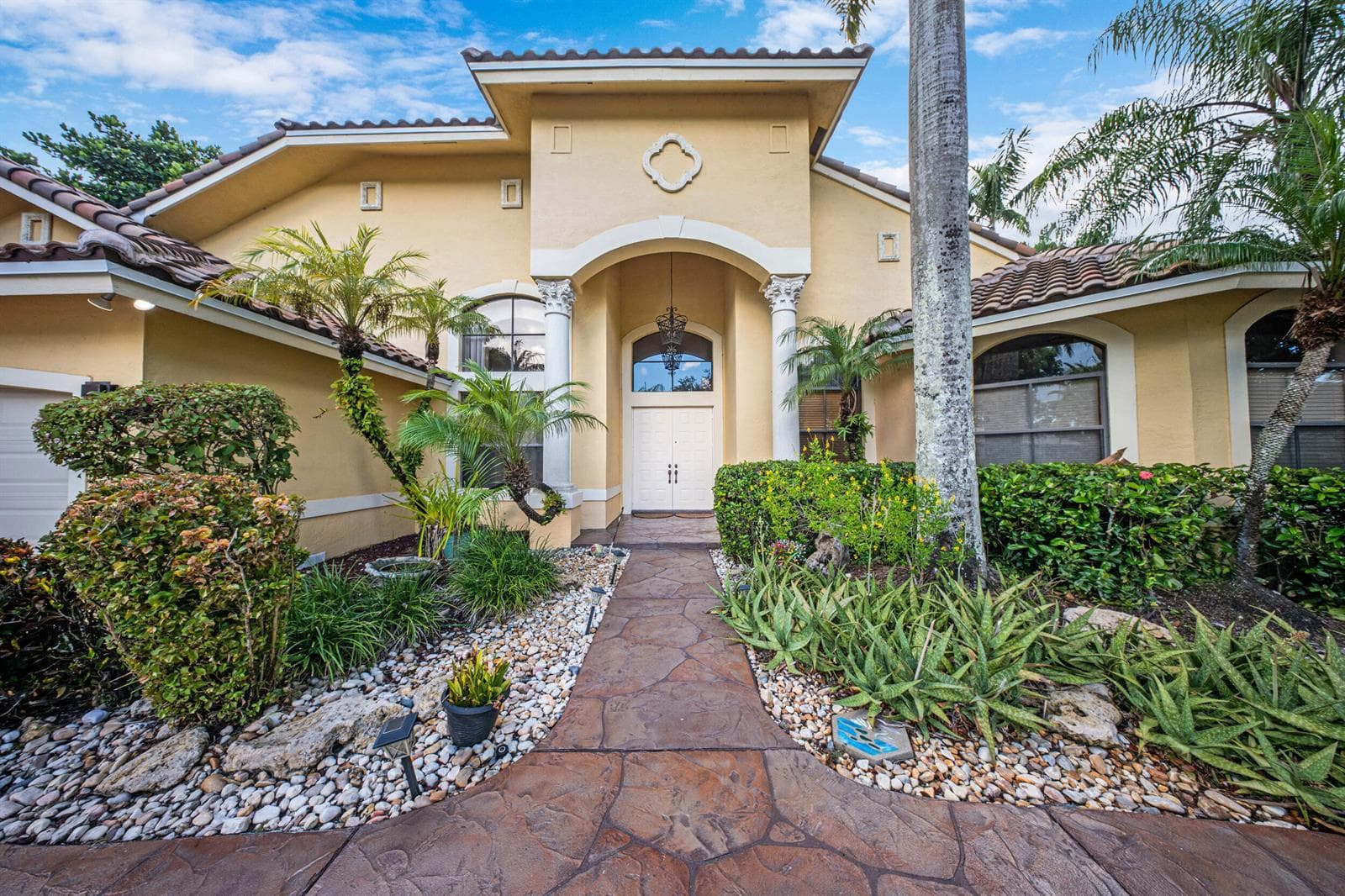 2191 SW 131st Terrace, Davie, FL 33325 photo 2
