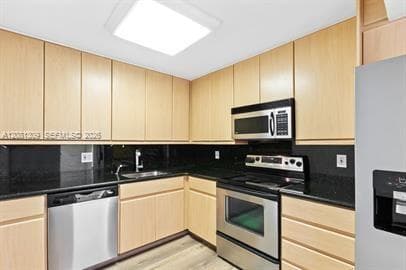 2500 Parkview Dr # 1216, Hallandale Beach, FL 33009