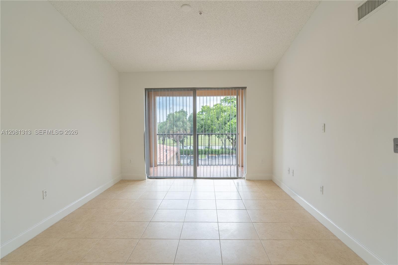 7920 N Nob Hill Rd # 305, Tamarac, FL 33321 photo 3