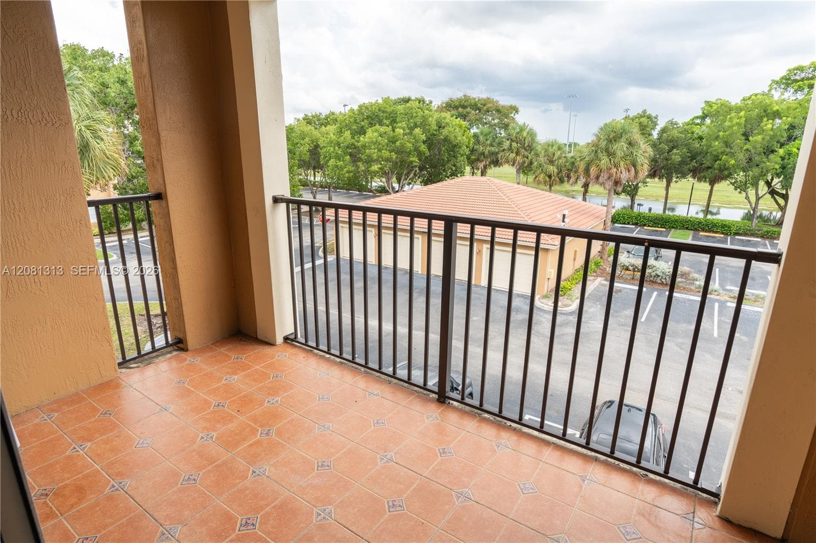 7920 N Nob Hill Rd # 305, Tamarac, FL 33321 photo 5