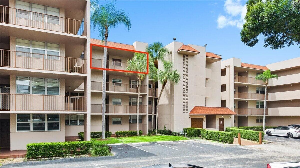 1831 Sabal Palm Drive # 403, Davie, FL 33324 photo 2