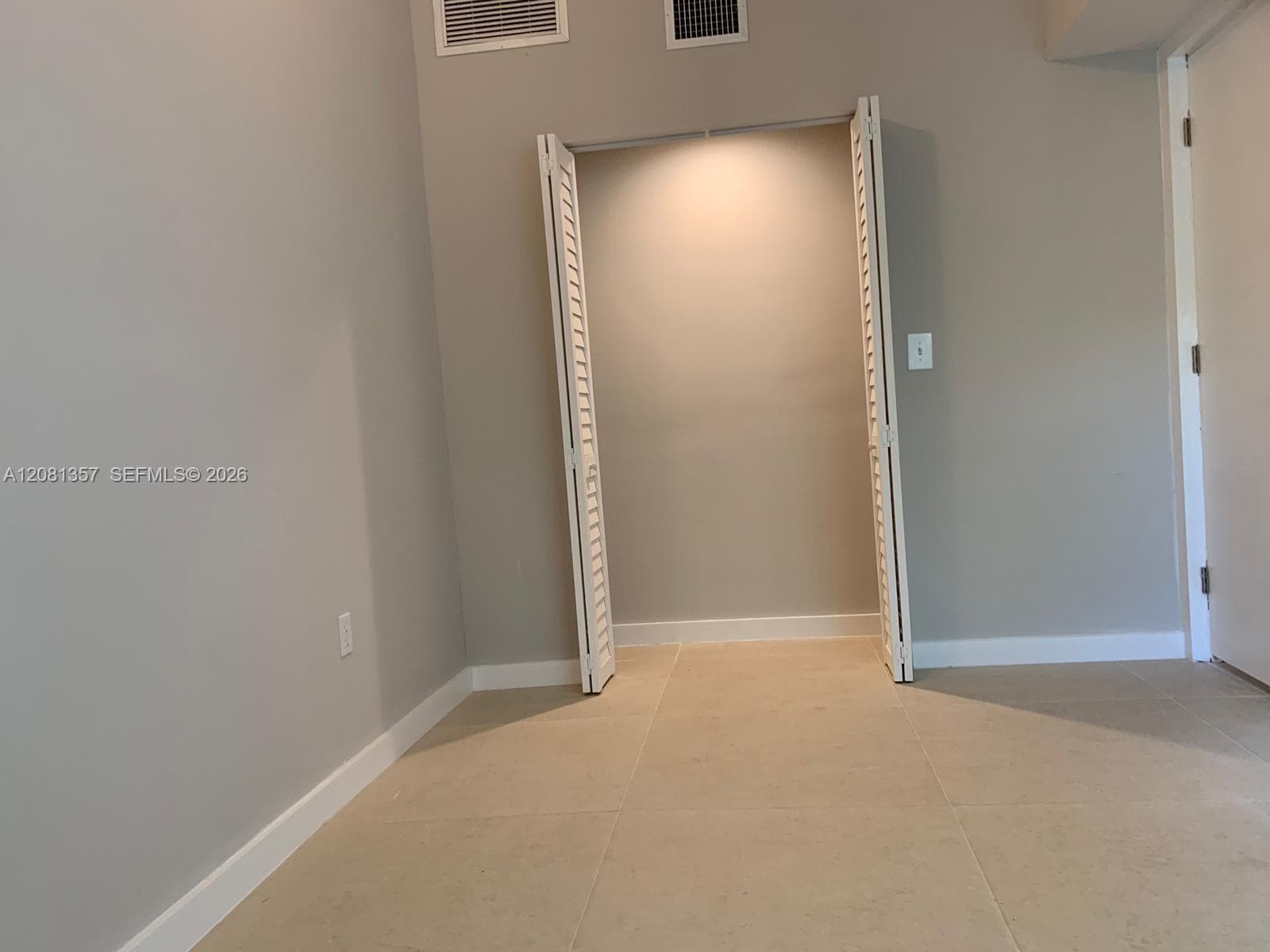 821 SW 29th Ct, Miami, FL 33135 photo 5
