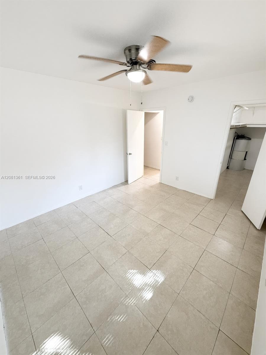 315 NW 32nd St # 315, Oakland Park, FL 33309 photo 2