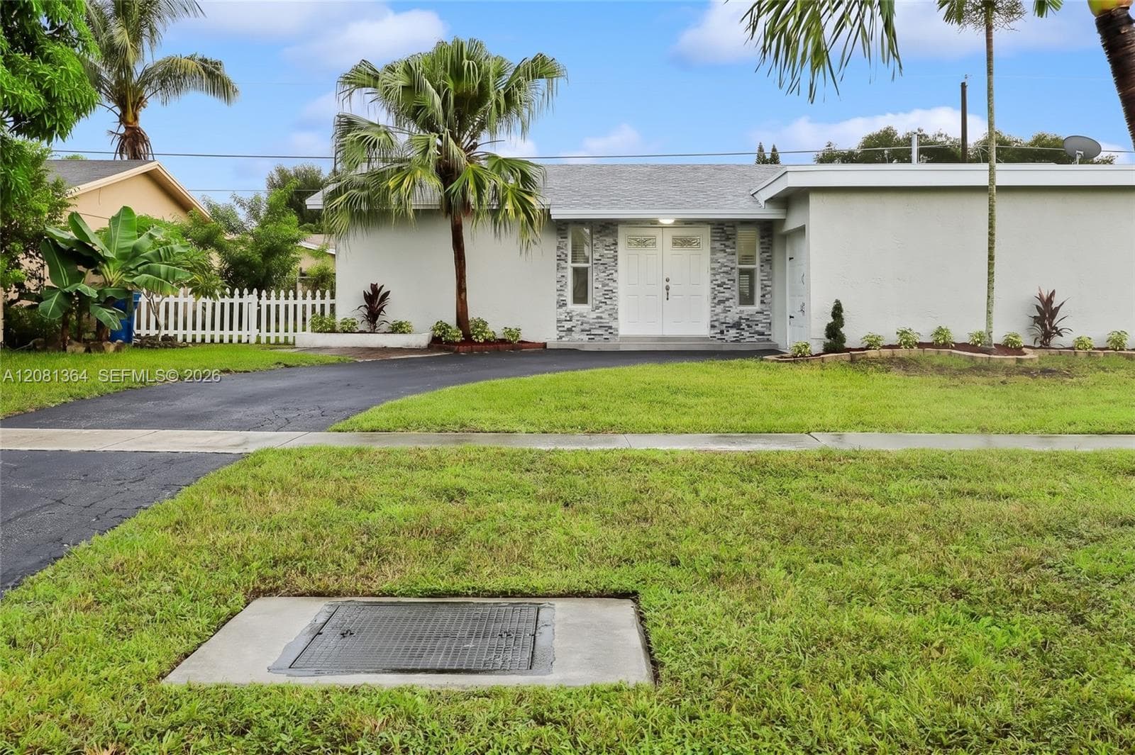 11940 NW 29th Mnr, Sunrise, FL 33323 photo 2