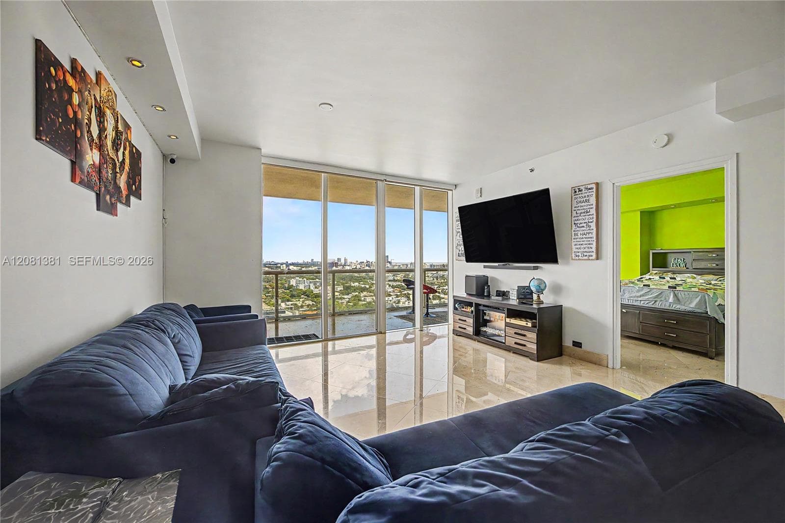 450 Alton Rd # 2406, Miami Beach, FL 33139