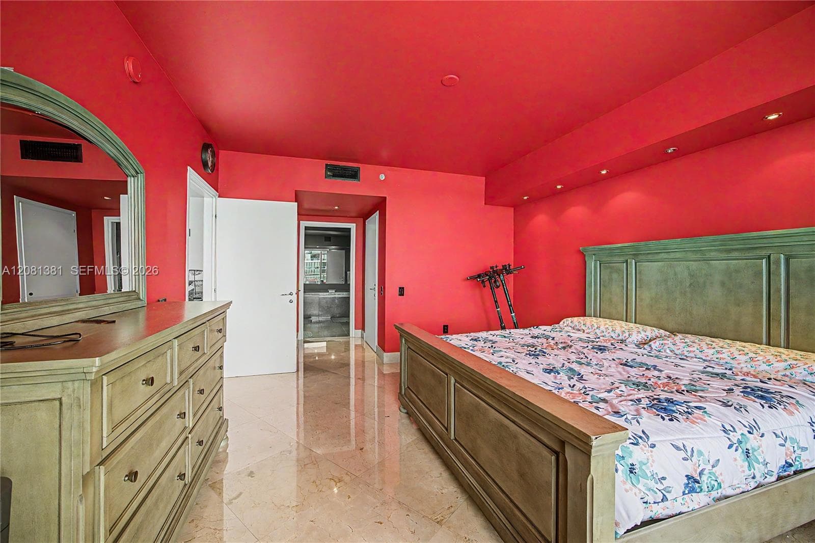 450 Alton Rd # 2406, Miami Beach, FL 33139 photo 9