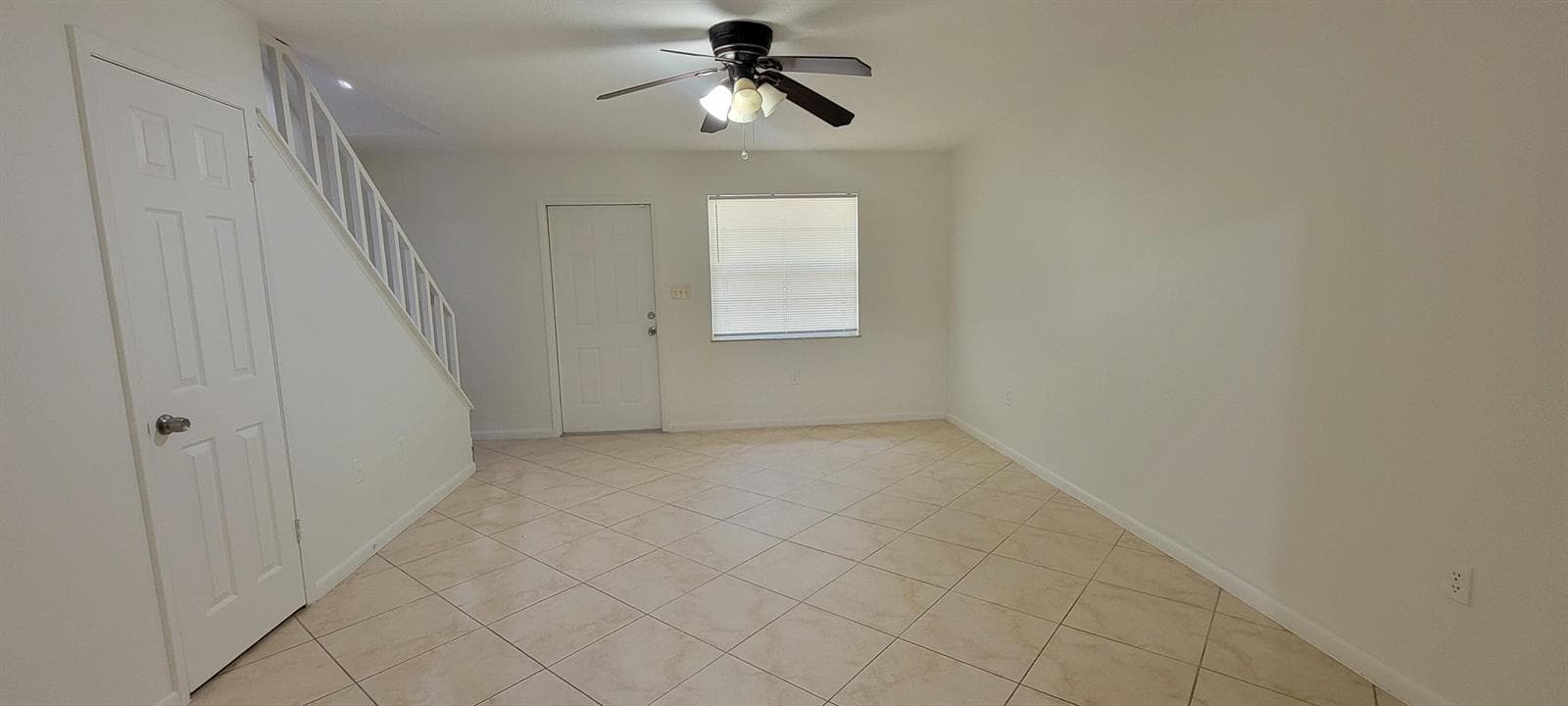 2018 S 10TH Street, Fort Pierce, FL 34950 photo 2