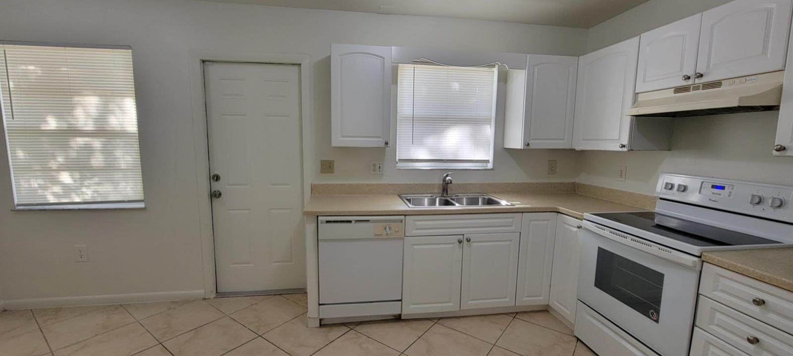 2018 S 10TH Street, Fort Pierce, FL 34950 photo 5