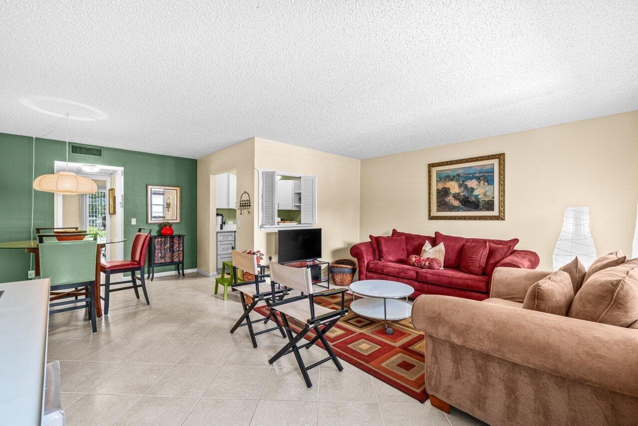68 Suffolk B # 680, Boca Raton, FL 33434 photo 5