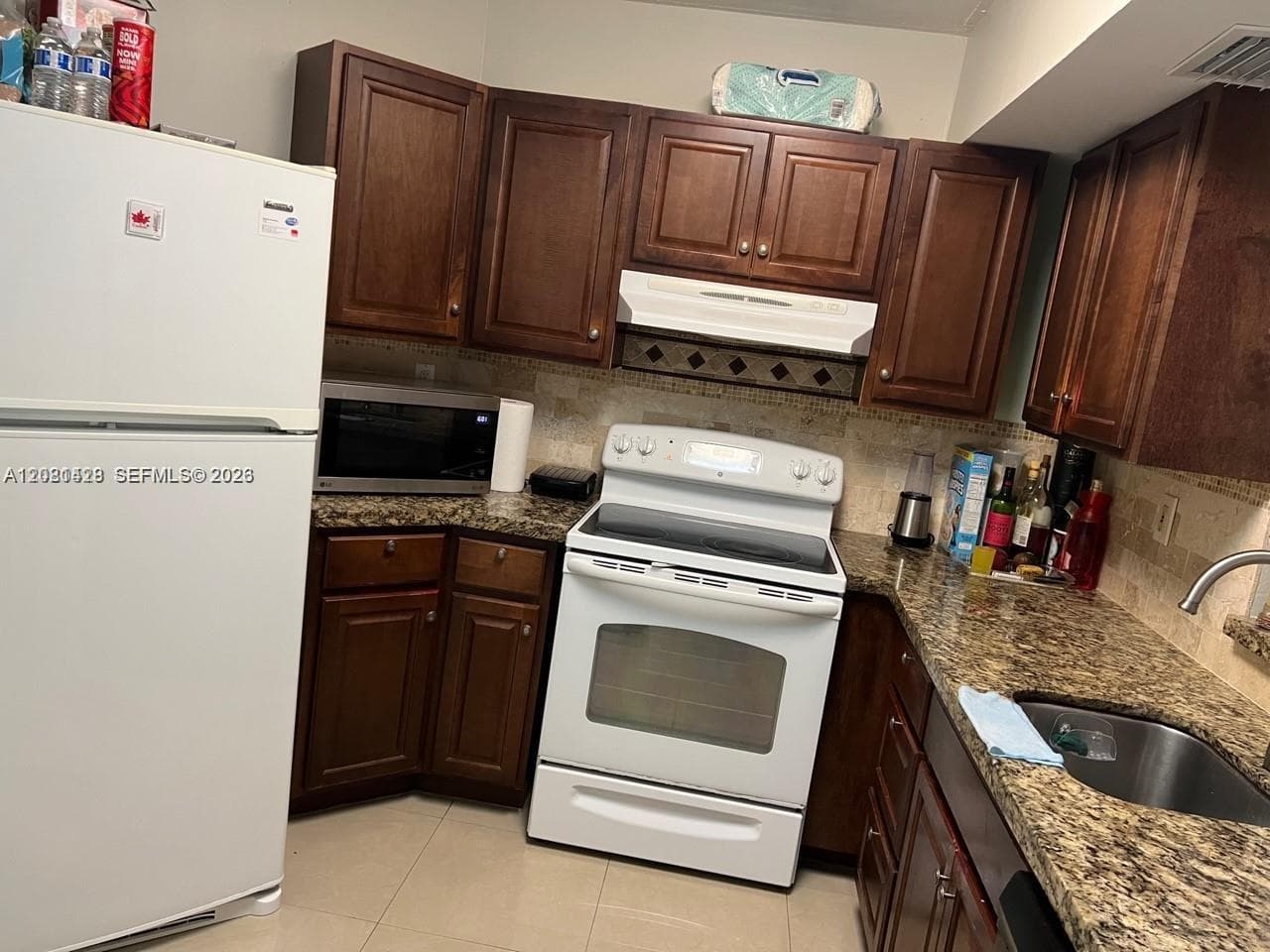 9711 Fontainebleau Blvd # D103, Miami, FL 33172 photo 3