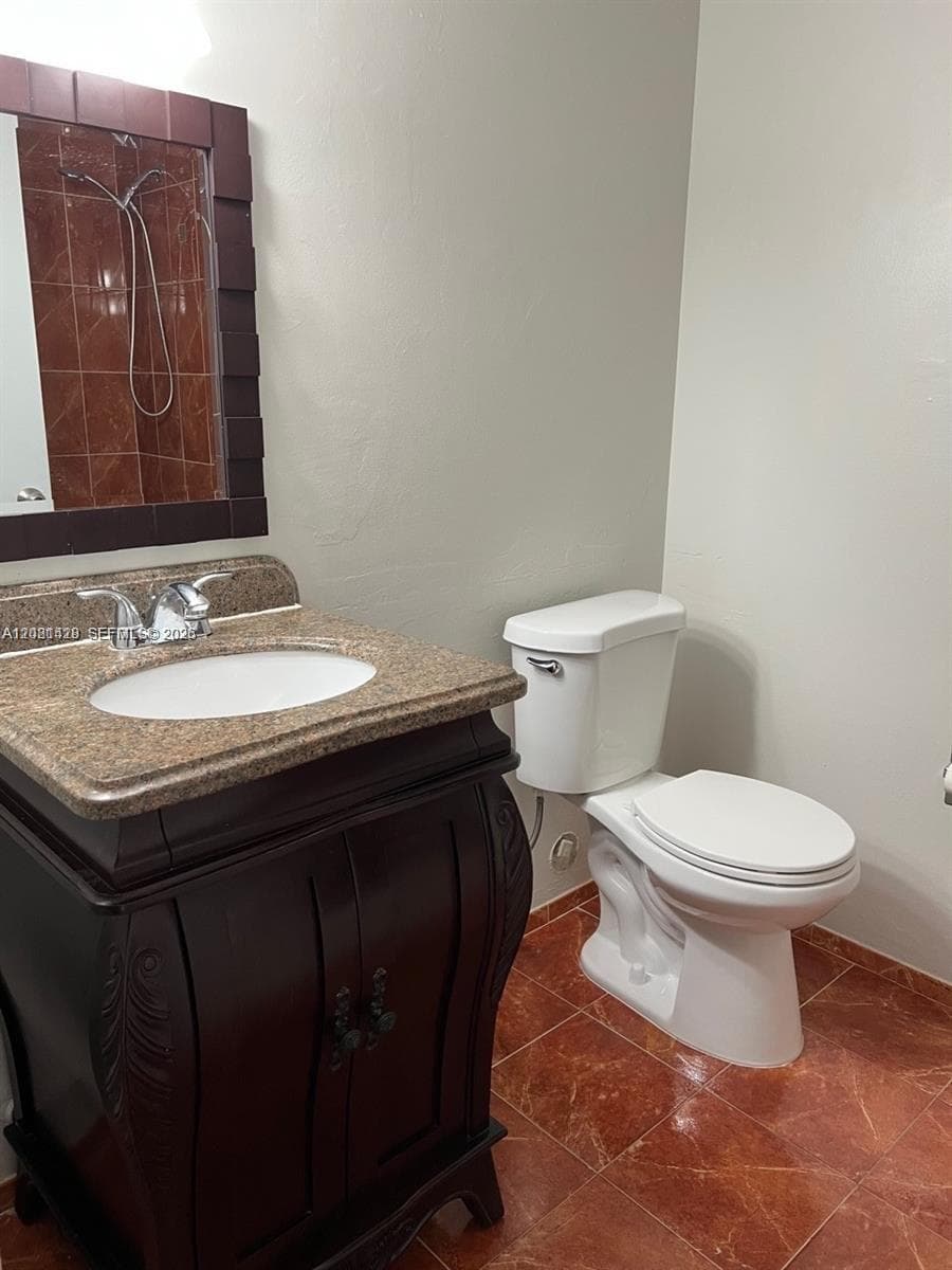 9711 Fontainebleau Blvd # D103, Miami, FL 33172 photo 11