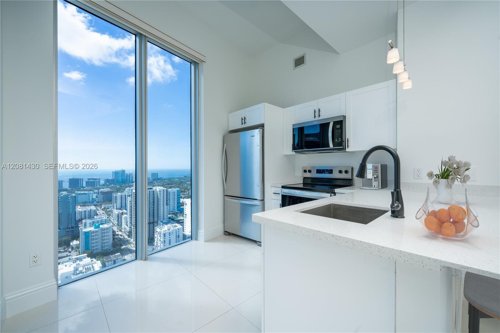 185 SW 7th St # 4412, Miami, FL 33130 photo 2