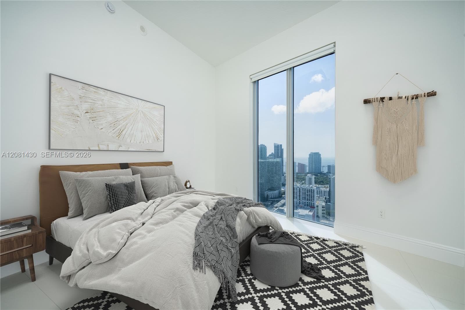 185 SW 7th St # 4412, Miami, FL 33130 photo 7