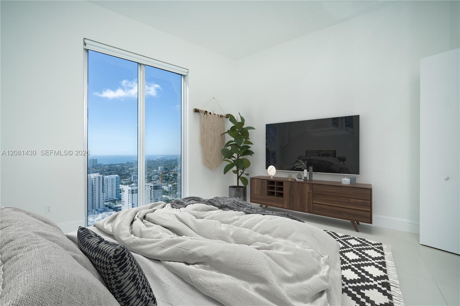185 SW 7th St # 4412, Miami, FL 33130 photo 9