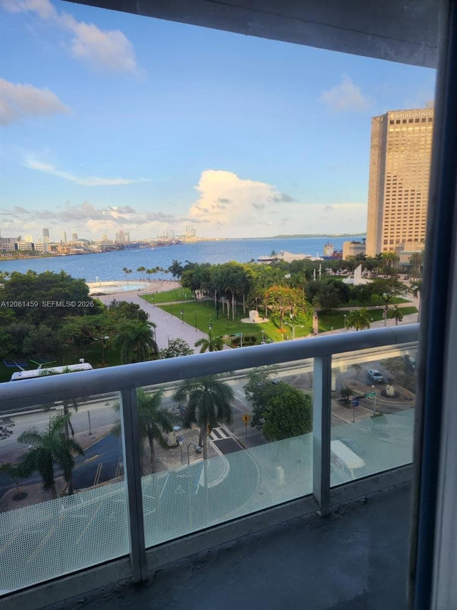 50 Biscayne Blvd # 903, Miami, FL 33132 photo 6