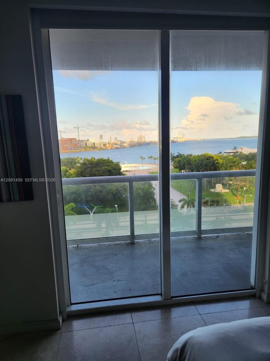 50 Biscayne Blvd # 903, Miami, FL 33132 photo 8