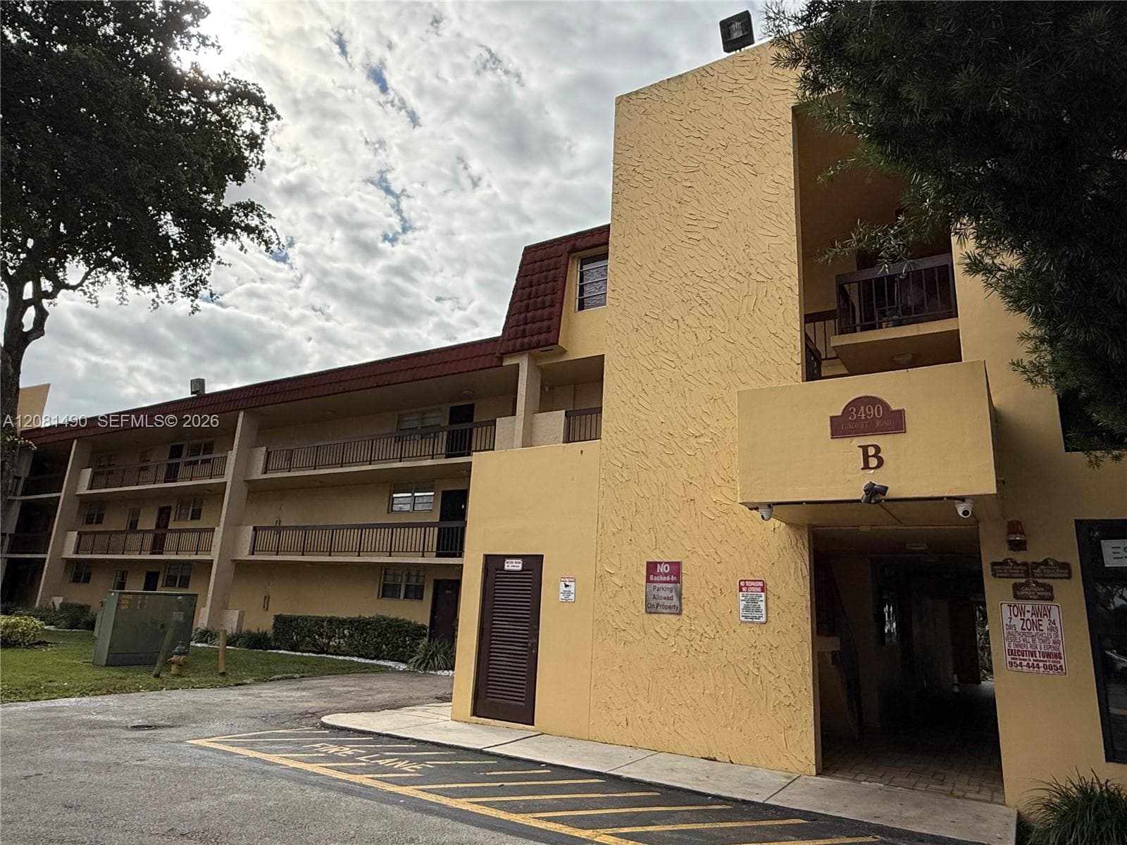 3490 Foxcroft Rd # B208, Miramar, FL 33025 photo 2