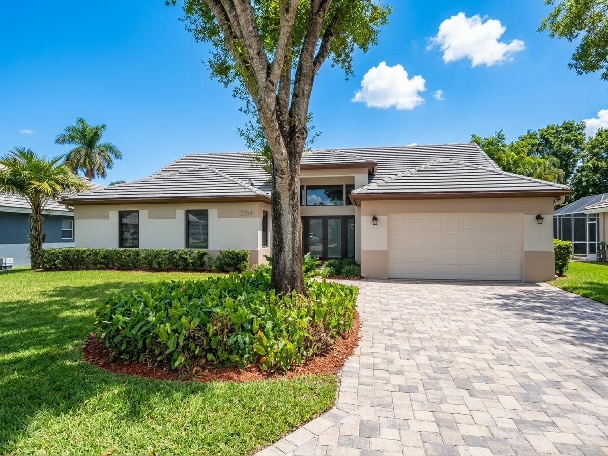 3257 BEECHBERRY Circle, Davie, FL 33328 photo 2