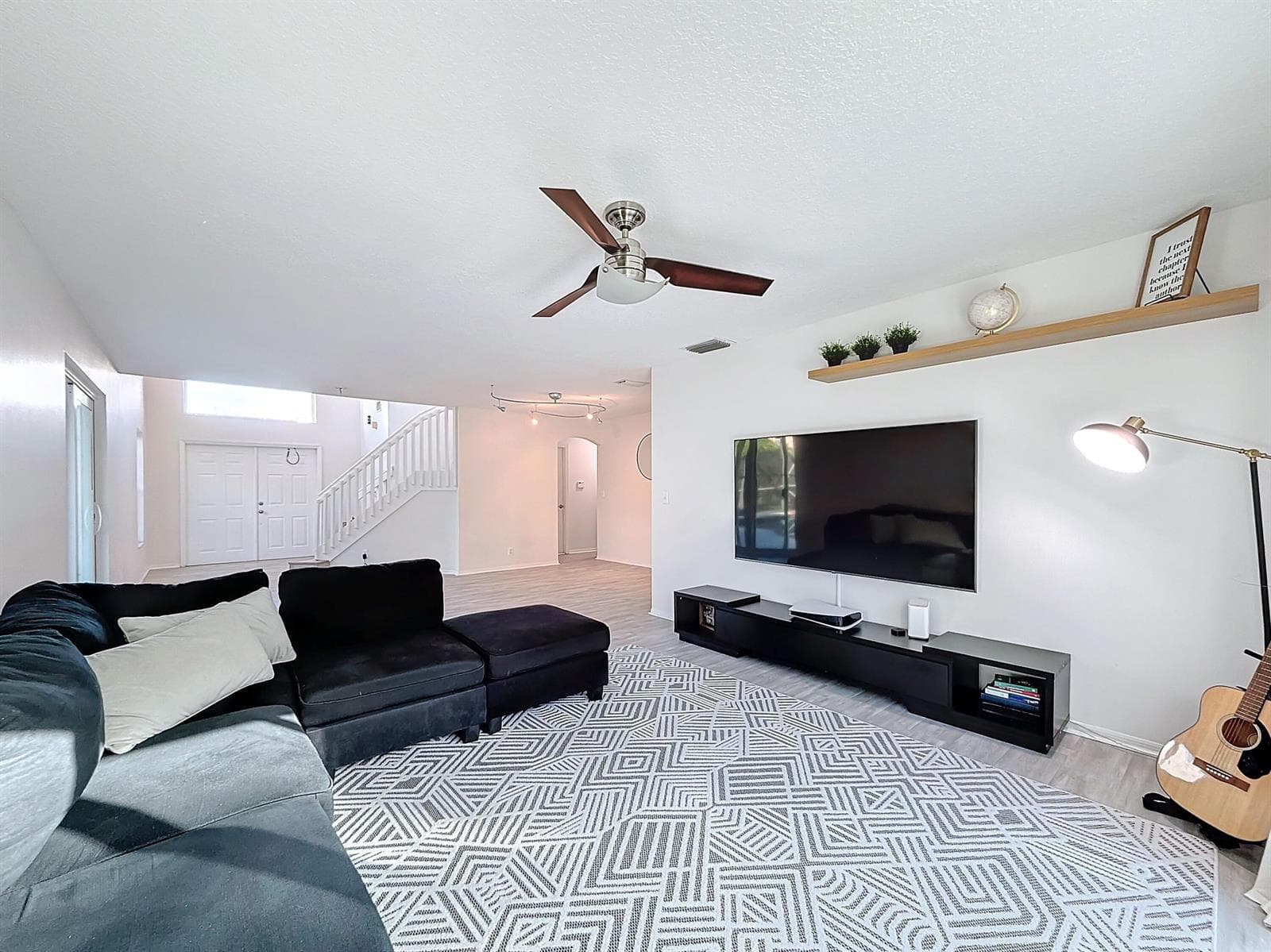 3123 Sunset Circle, Margate, FL 33063 photo 5