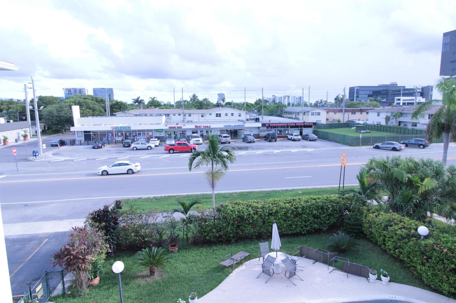 721 ATLANTIC SHORES Boulevard # 309, Hallandale Beach, FL 33009 photo 2