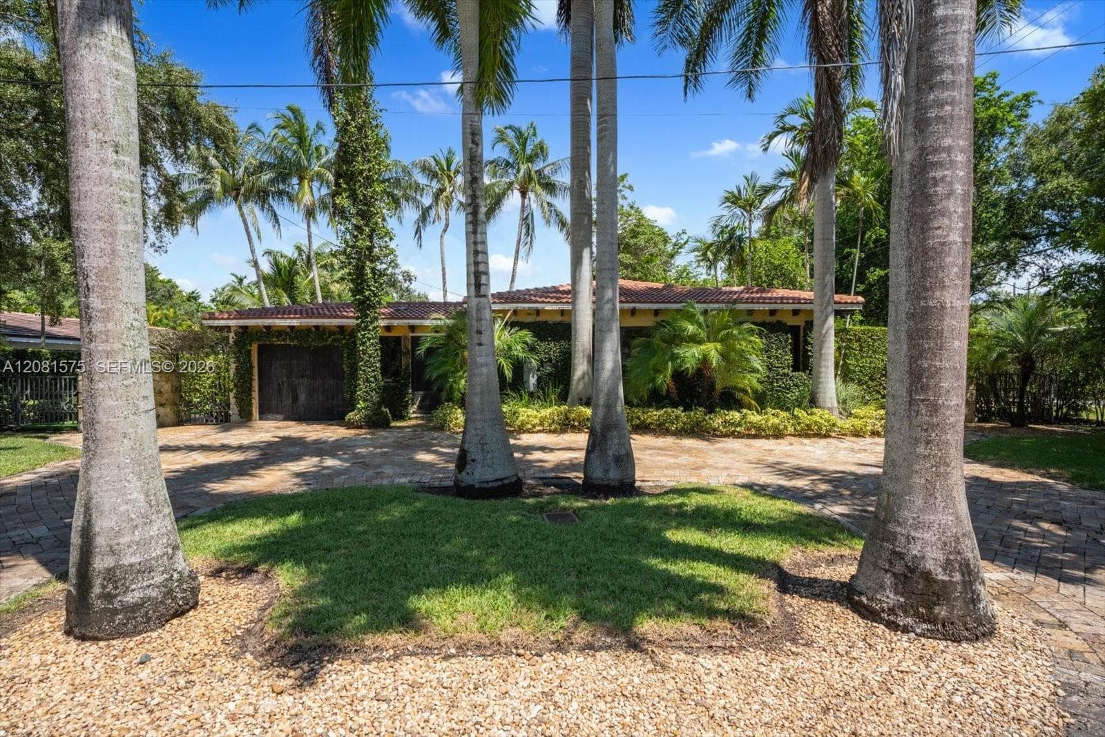 9204 NE 10th Ave, Miami Shores, FL 33138 photo 2