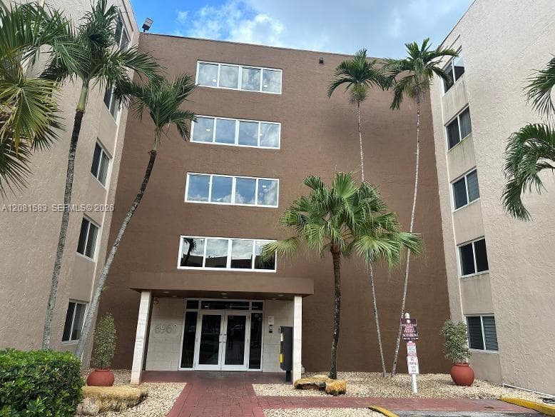6960 NW 186th St # 2-131, Hialeah, FL 33015 photo 2