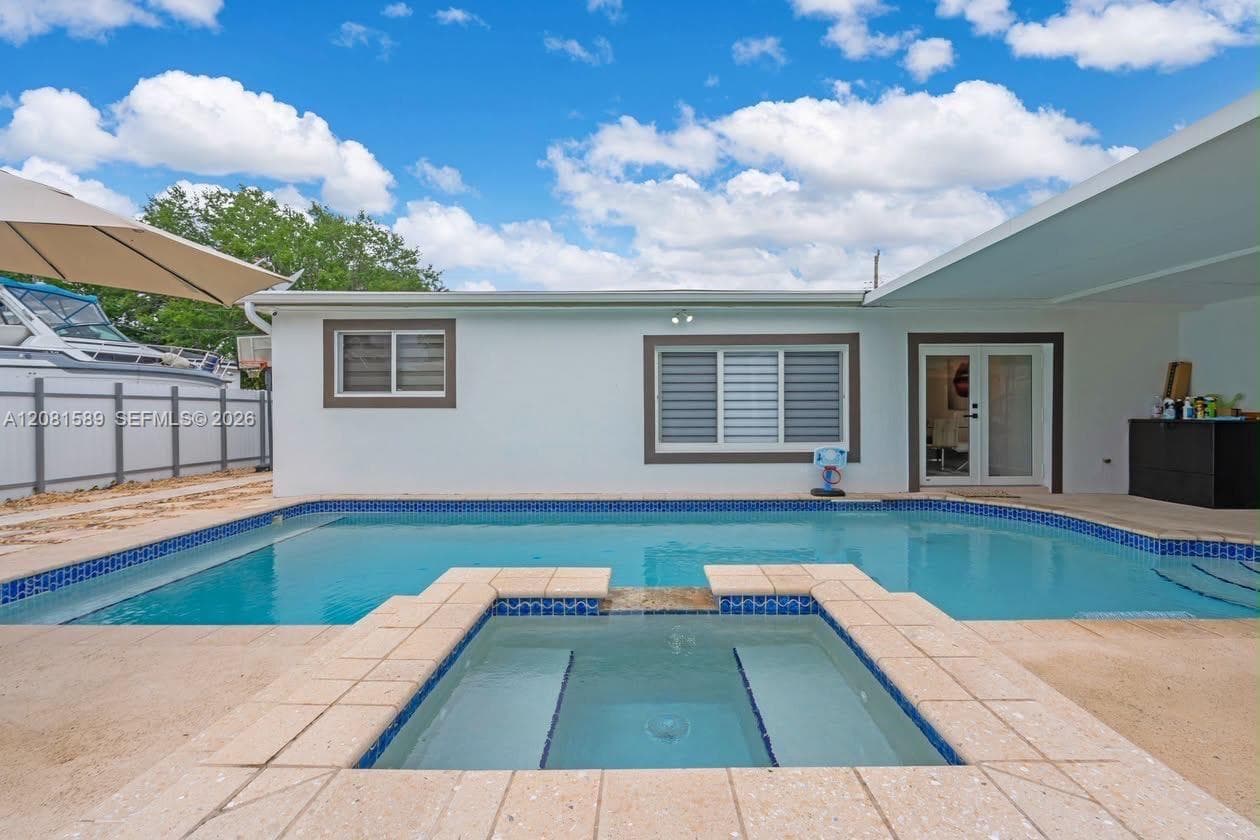 46 NE 164th St # 0, Miami, FL 33162 photo 6
