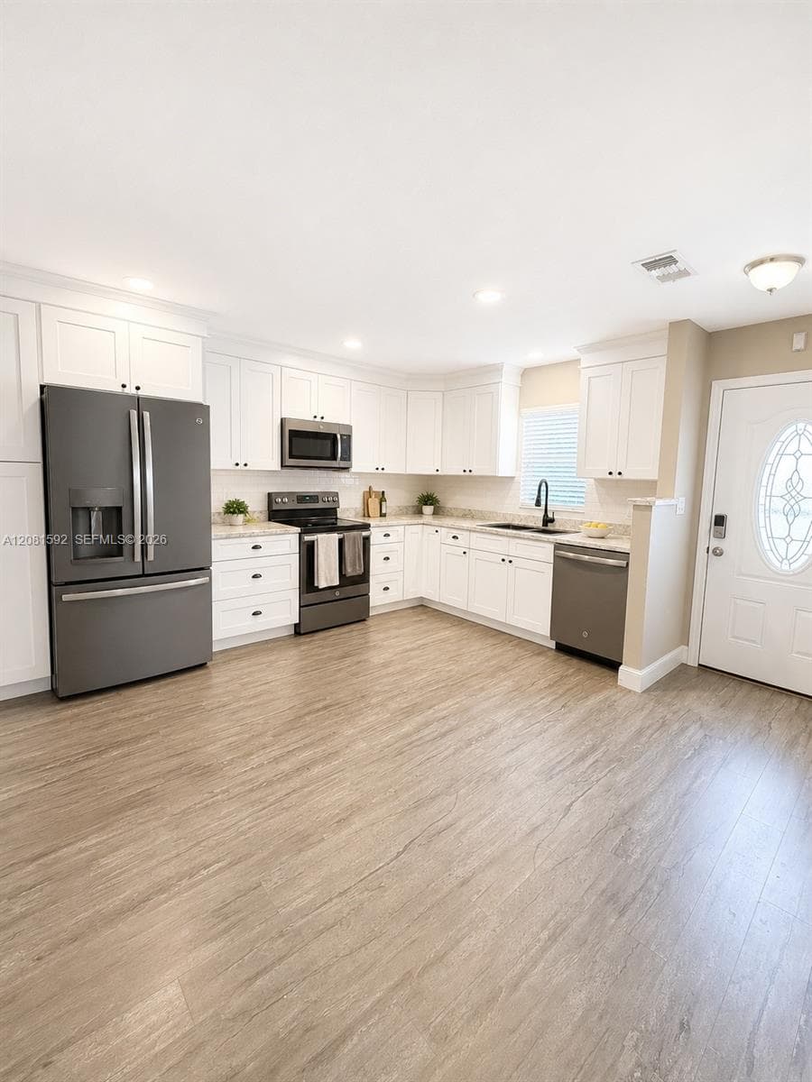 3728 Catalina Dr, Sebring, FL 33872 photo 3