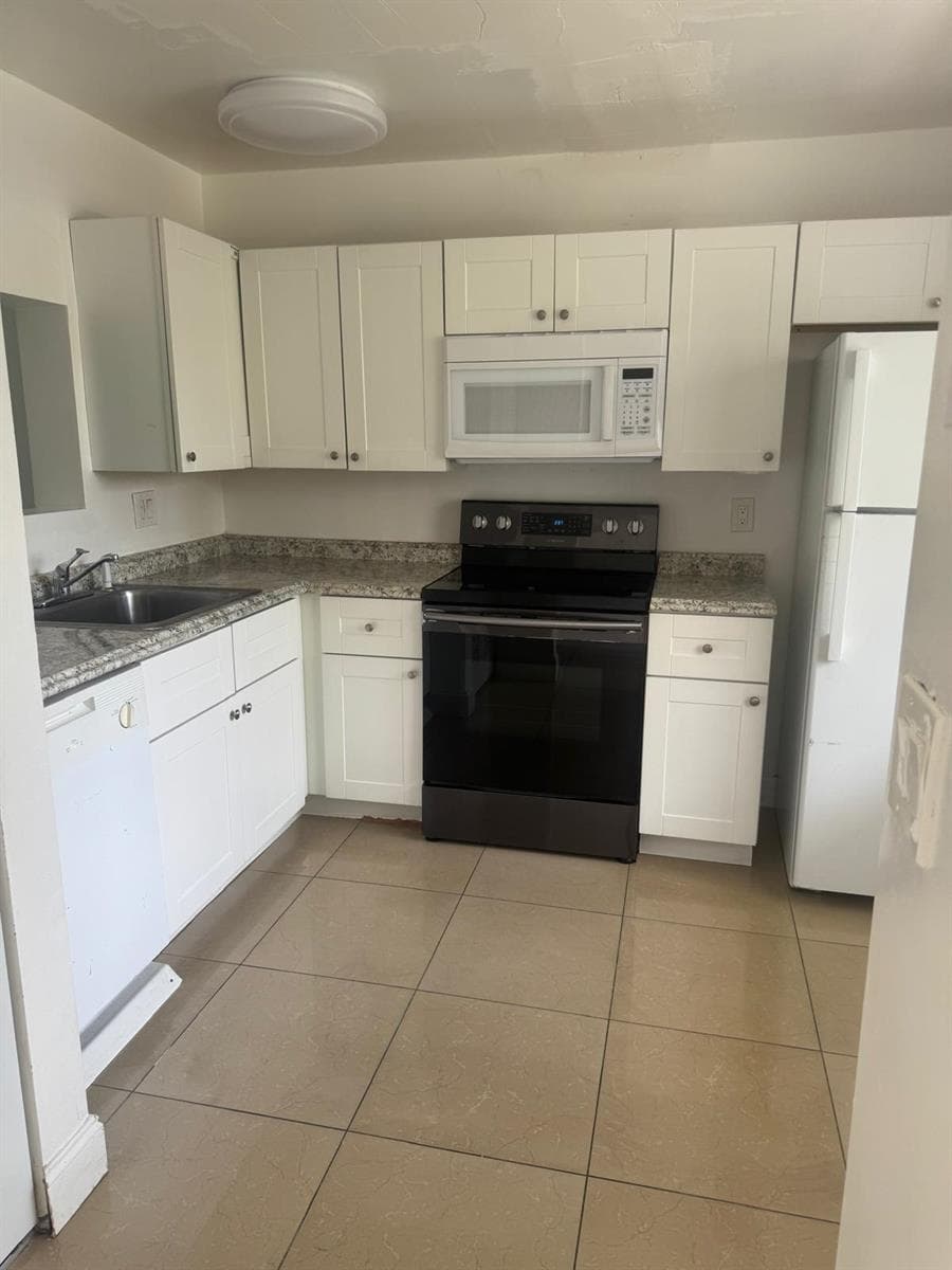 11403 Royal Palm Boulevard, Coral Springs, FL 33065 photo 2