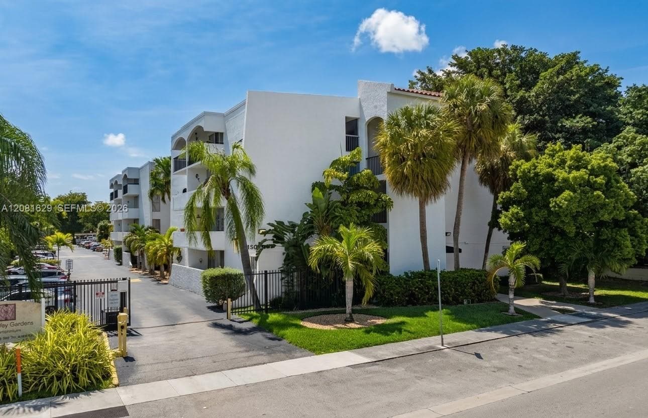 2160 SW 16th Ave # 417, Miami, FL 33145 photo 3