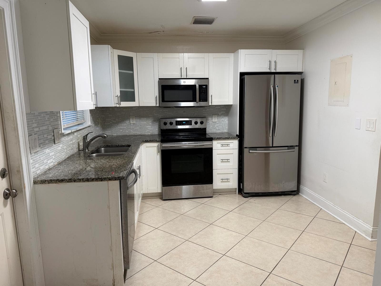 2018 S 10TH Street, Fort Pierce, FL 34950 photo 6