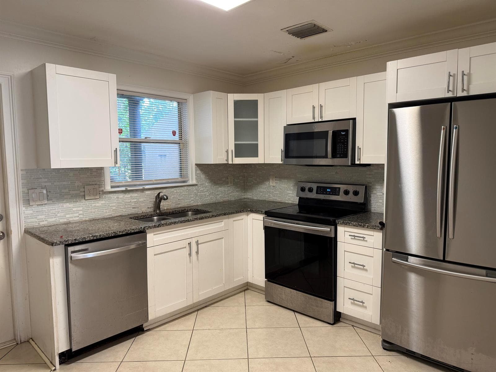 2018 S 10TH Street, Fort Pierce, FL 34950 photo 5