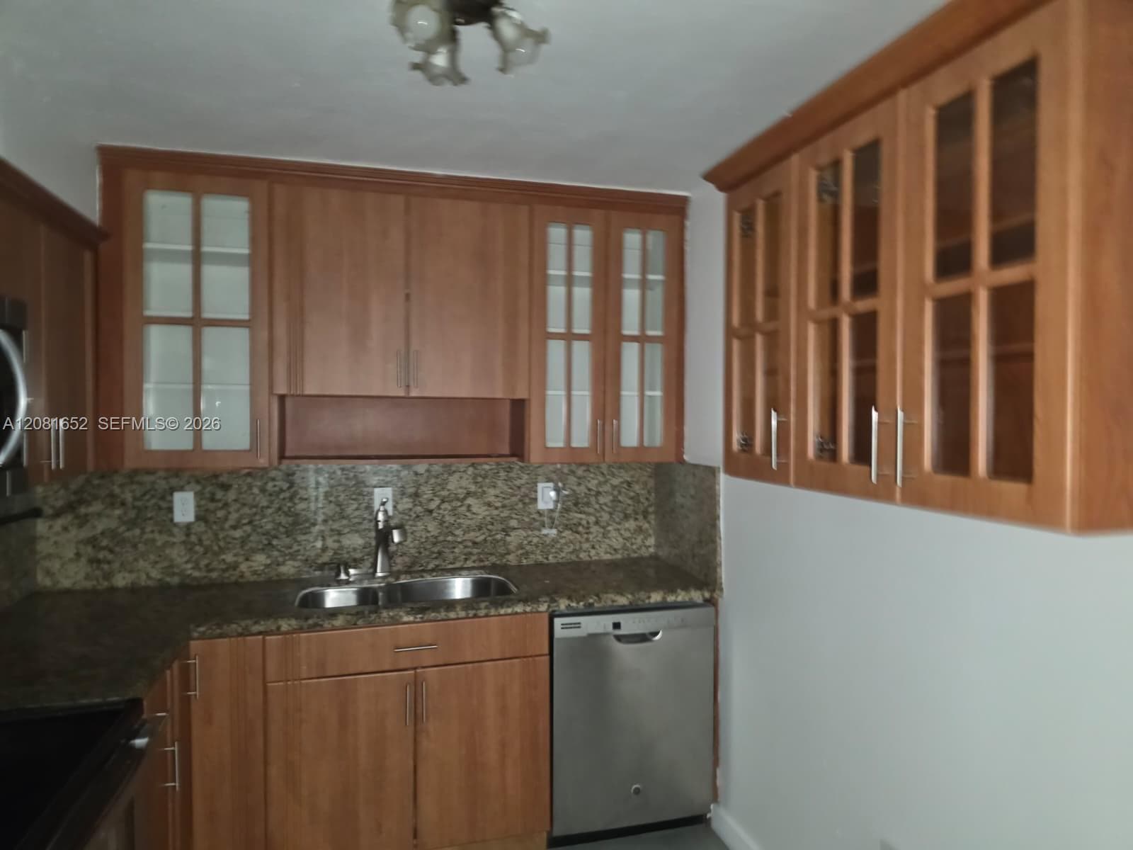 7300 NW 17th St # 408, Plantation, FL 33313 photo 3