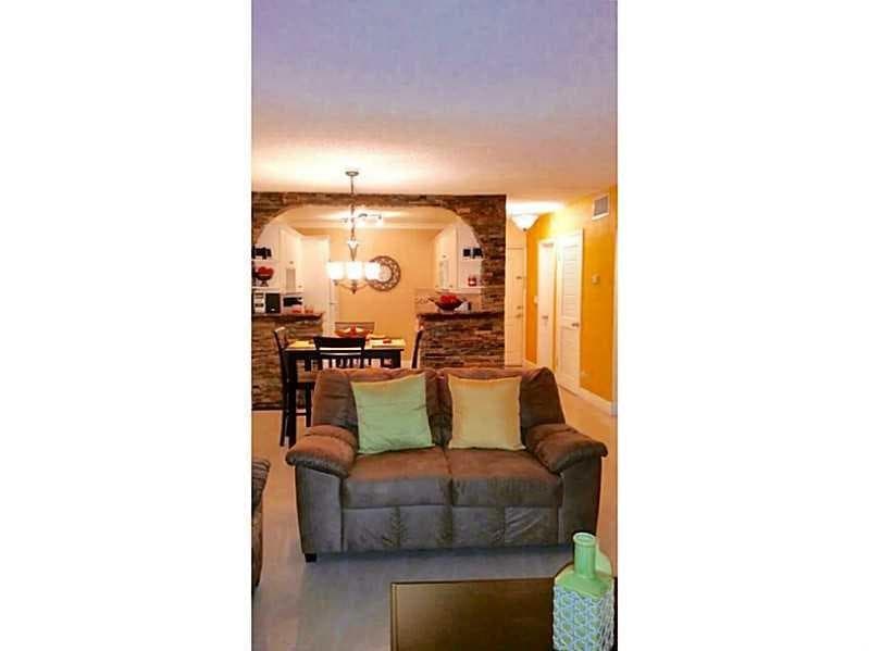 760 SE 2nd Avenue, Deerfield Beach, FL 33441 photo 2