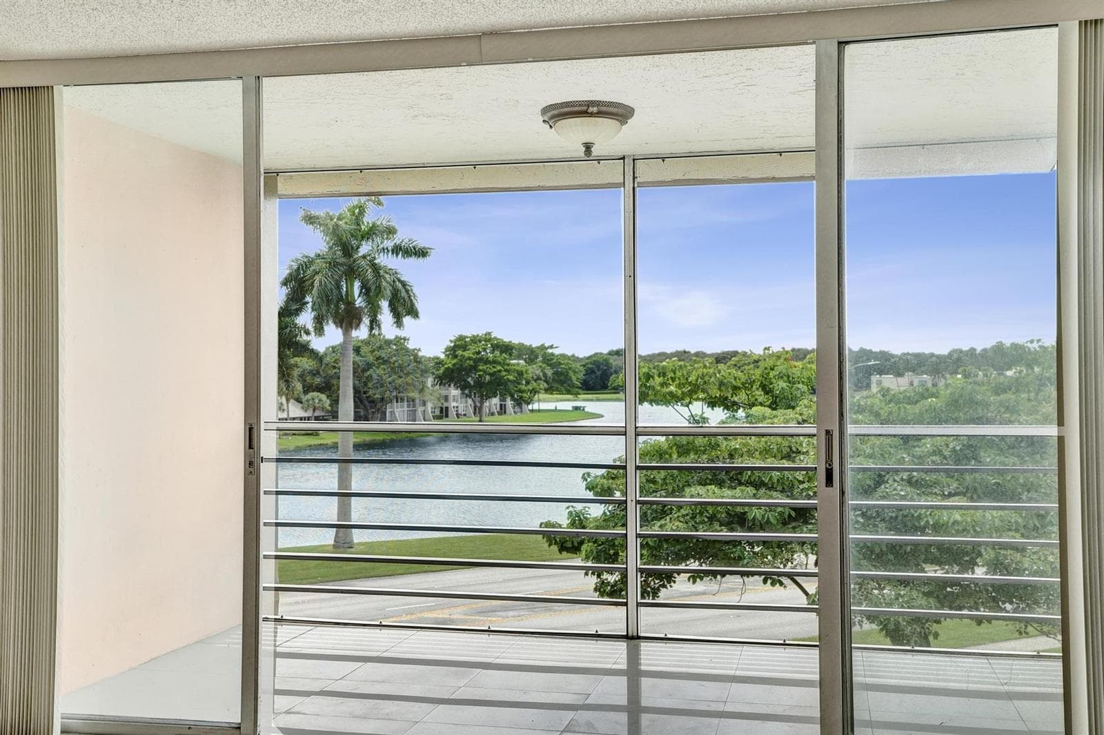 9480 Tangerine Place # 402, Davie, FL 33324
