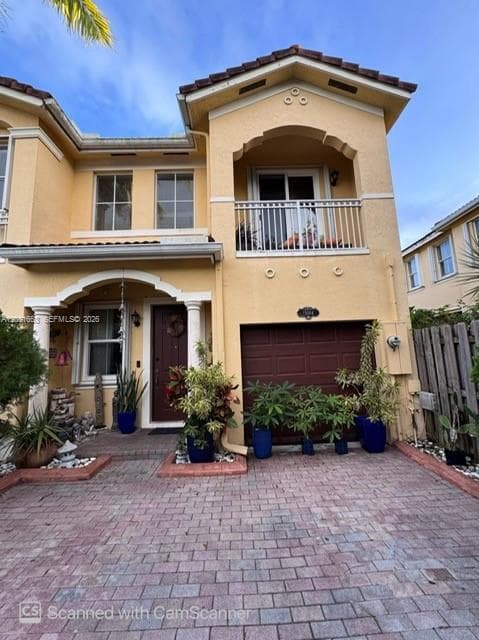 15064 SW 8th Ln, Miami, FL 33194