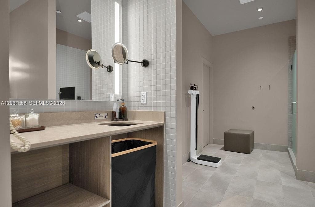 159 NE 6th # 2602, Miami, FL 33132 photo 10