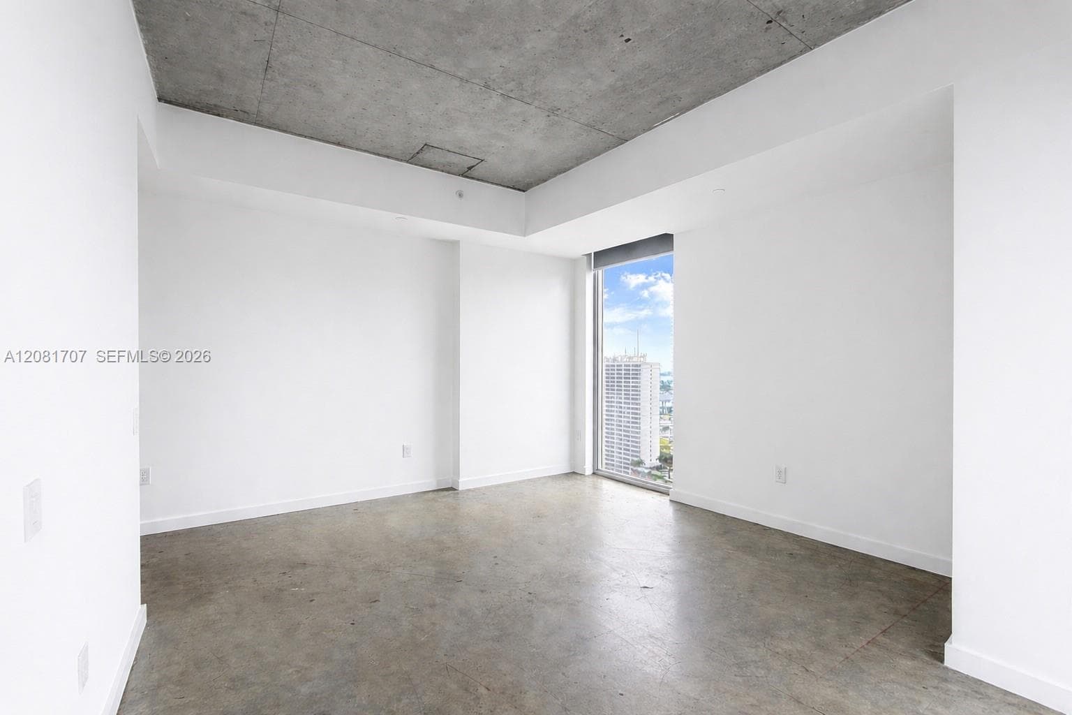 151 SE 1st St # 3001, Miami, FL 33131 photo 6