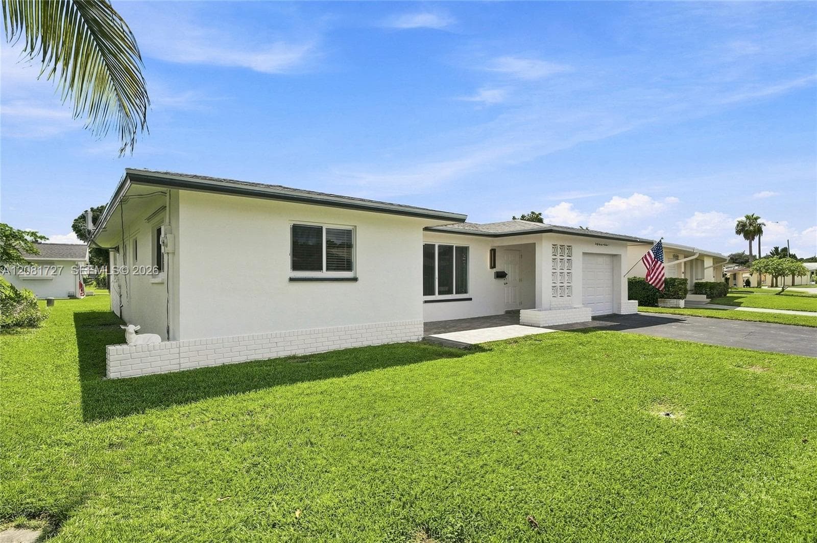 4716 NW 48th Ave, Tamarac, FL 33319 photo 2