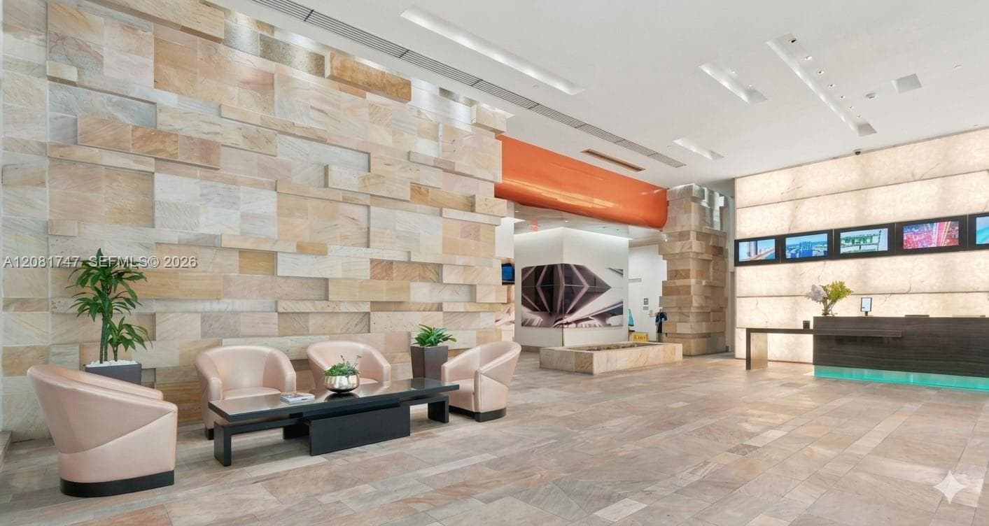 500 Brickell Ave # 2504, Miami, FL 33131