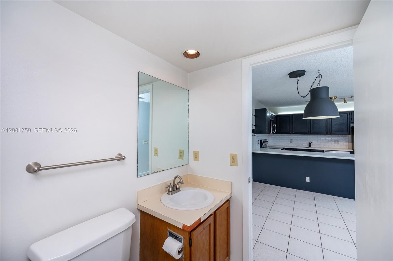 2536 Camelot Ct # 2536, Cooper City, FL 33026 photo 12