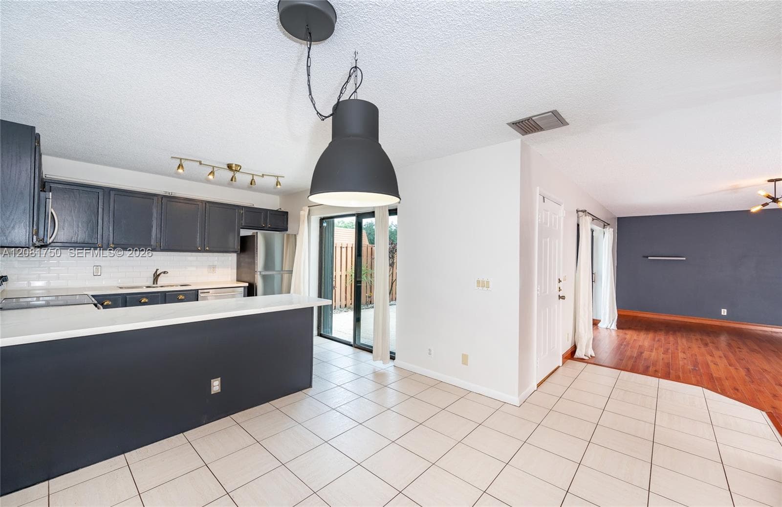 2536 Camelot Ct # 2536, Cooper City, FL 33026 photo 9
